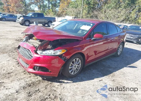2015 Ford Fusion S z USA, uszkodzony, nr VIN 3FA6P0G73FR178136